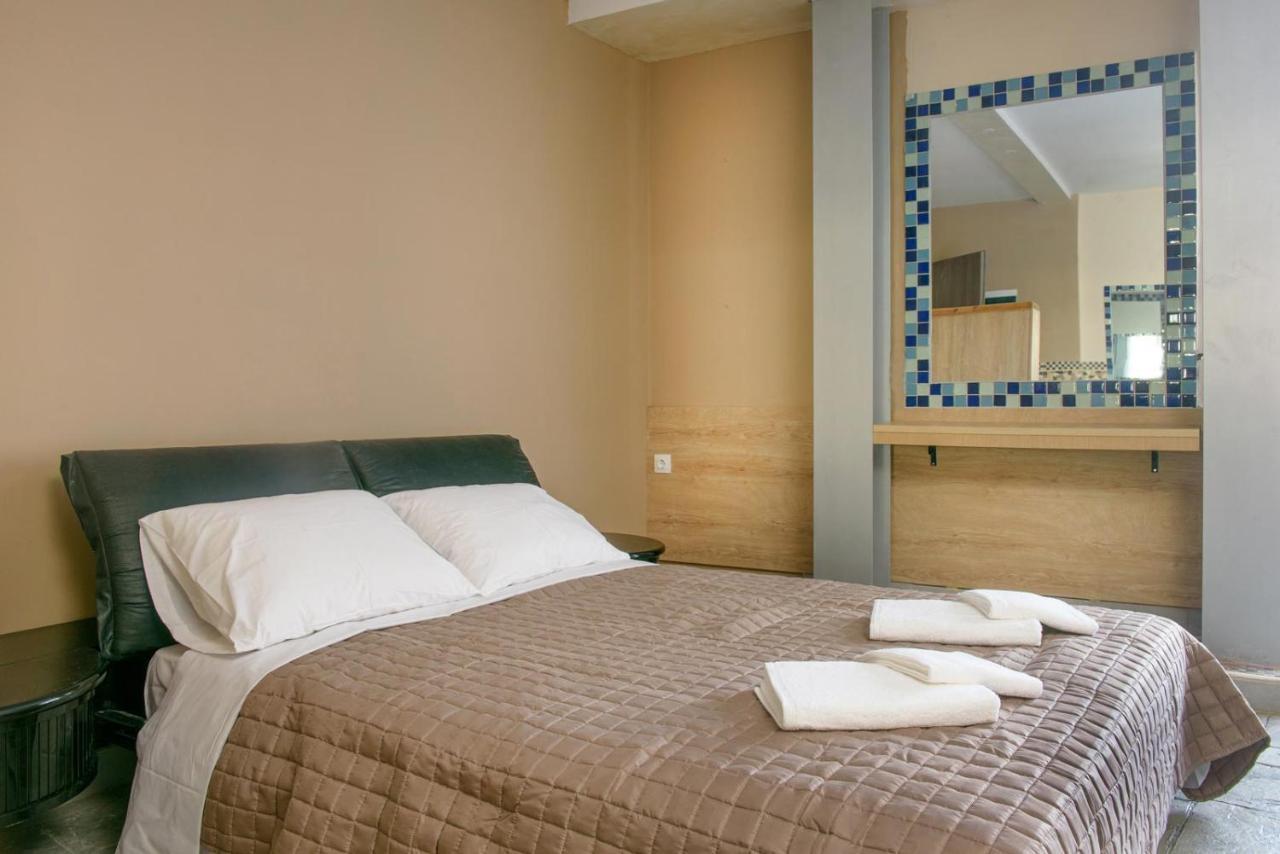3D Iliadis Suites Ієрісос Екстер'єр фото